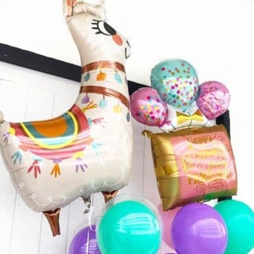 Lamb and unicorn balloon bouquet