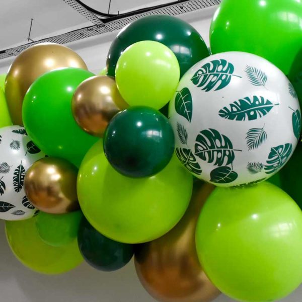 Green-Fauna-Balloon-Garland-Close-Up