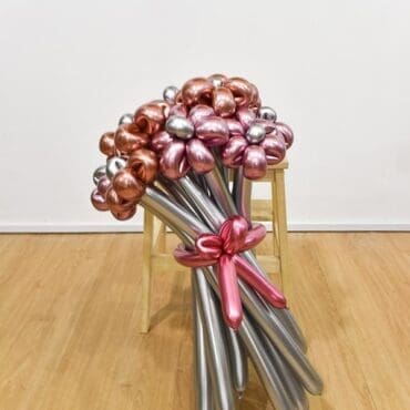 Chrome-Twist-Balloon-Flower-Stalk-Bouquet