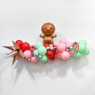 Gingerbread-Man-Christmas-Balloon-Garland