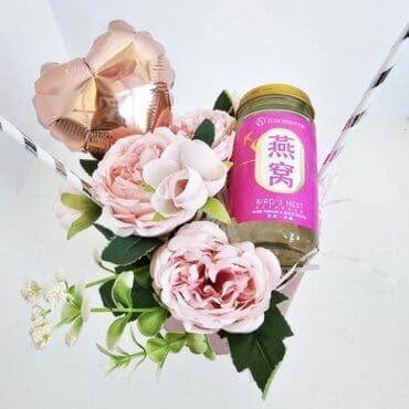 Balloon Hamper Birdnest and Flower