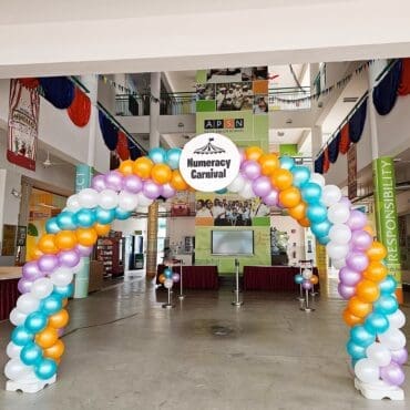 Standard Balloon Arch Spiral Design with Signage Board