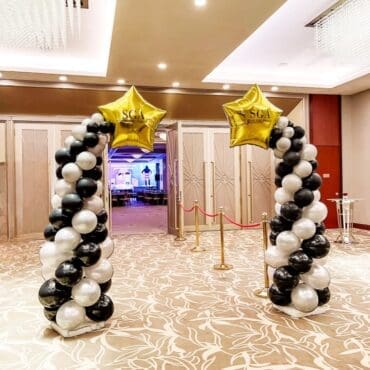 Shooting Star Bending Balloon Column