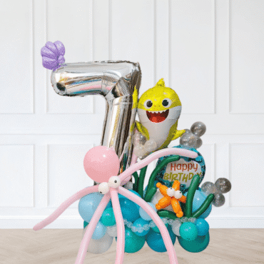 Baby Shark Underwater theme balloon centrepiece