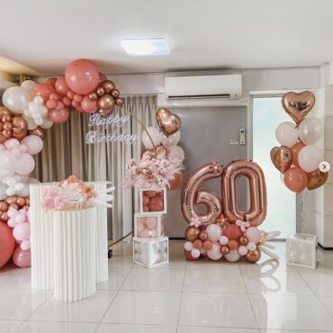Grand Rose Luxe Birthday Round Ring Party Decoration