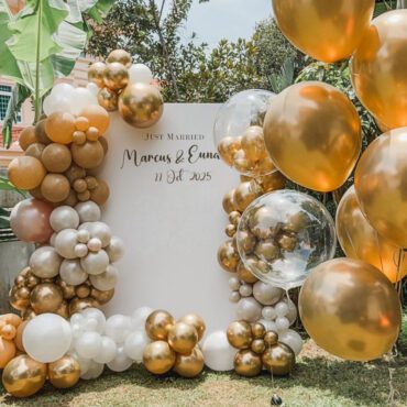 Halo Gold Balloon Backdrop