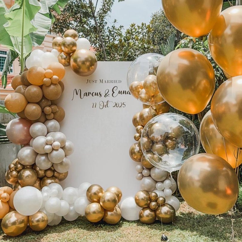 Halo Gold Balloon Backdrop