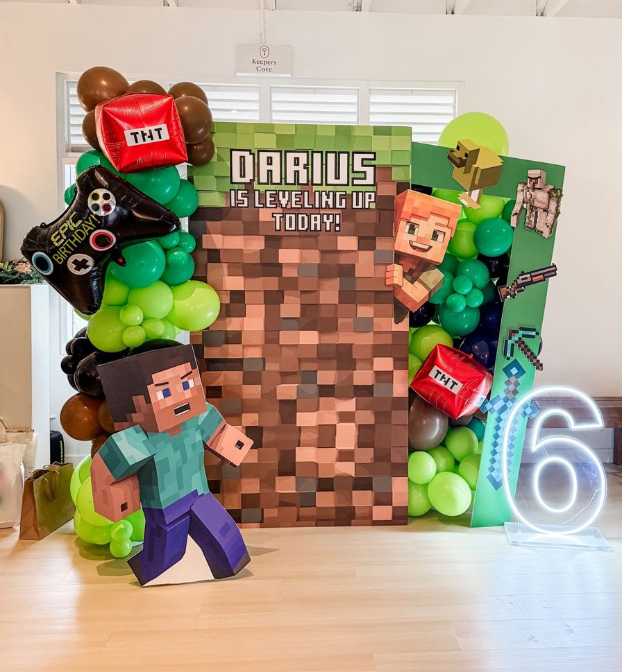 Minecraft Balloon Backdrop Setup