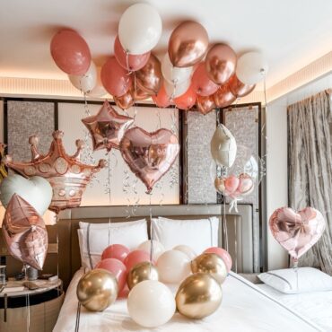 Queenie Crown Bubble Balloon Package