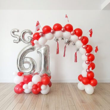 NDP 61 Standing Balloon Arch Centerpiece